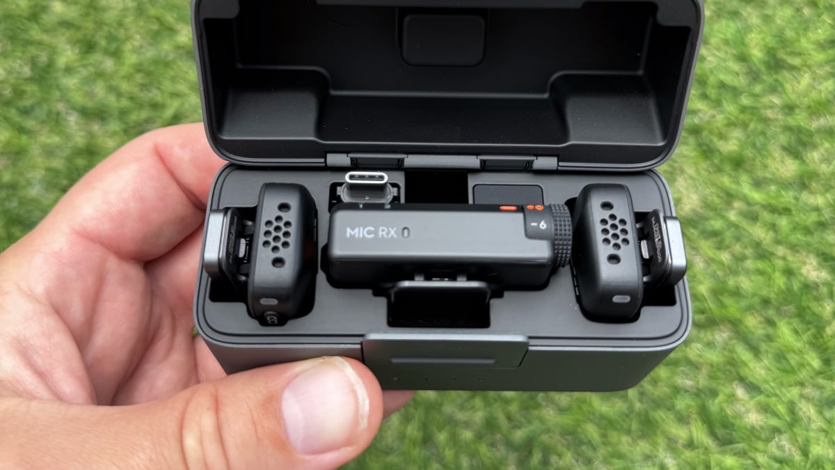 DJI Wireless Mics sangat populer di Tiktok yang terus mereka jual. Inilah cara menemukannya dalam stok.